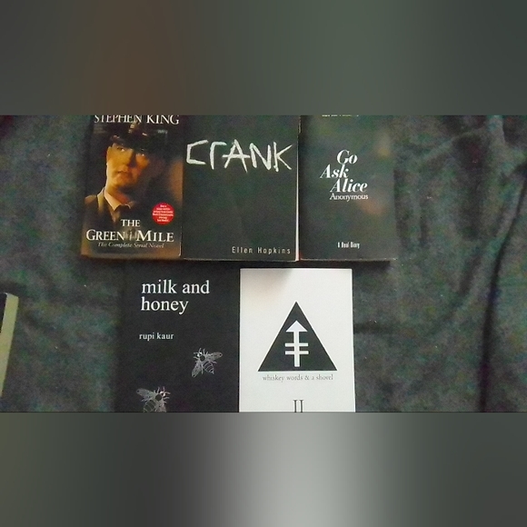 Book Lot - Picture 1 of 1